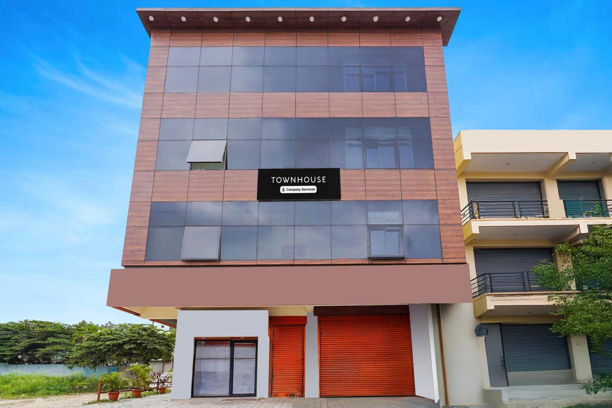 Townhouse Bidadi Formerly Royal Garuda Экстерьер фото