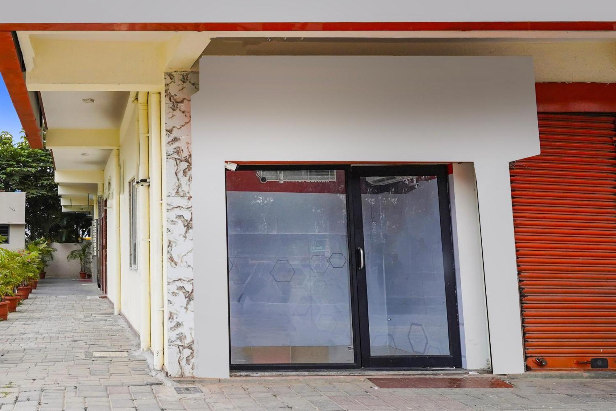 Townhouse Bidadi Formerly Royal Garuda Экстерьер фото
